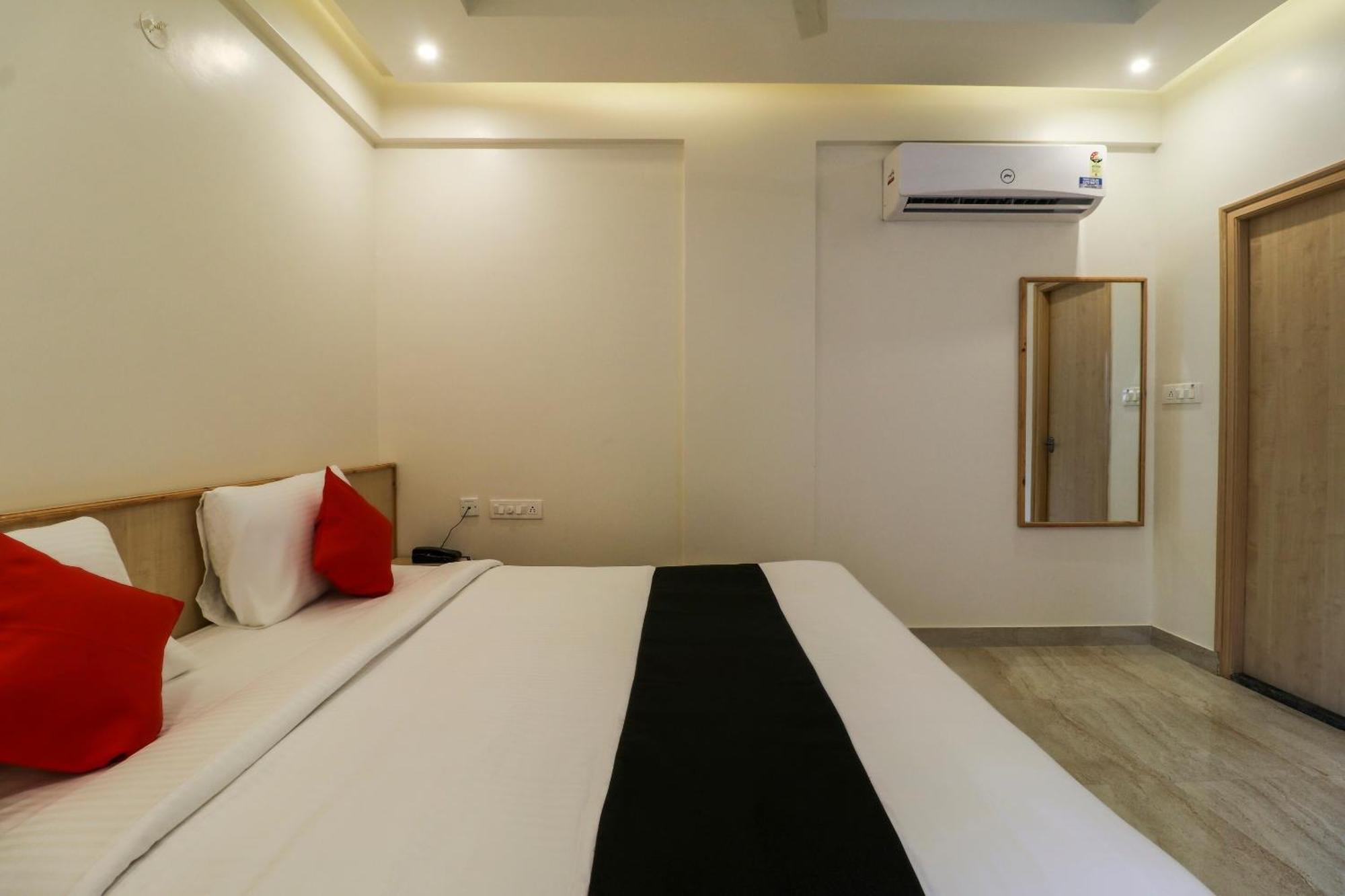 Capital O 47538 Prime Residency Bangalore Exterior foto